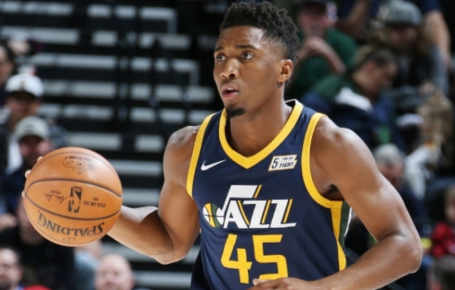 他以机敏的 他以机敏的